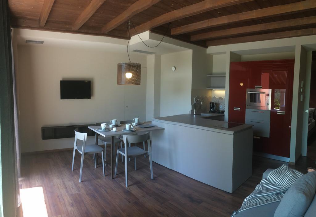 Energaia Apartamento Toscolano Maderno Quarto foto
